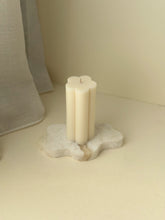 Load image into Gallery viewer, Daisy Pillar Candle
